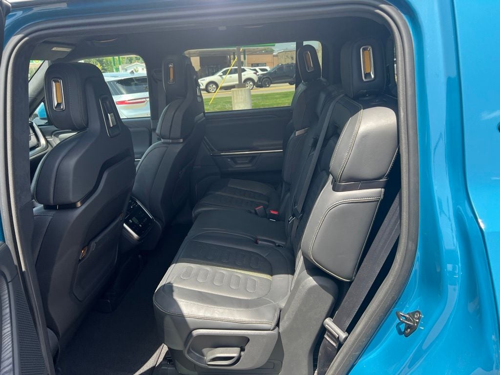 2025 Rivian R1S Adventure Dual Motor Standard Pack