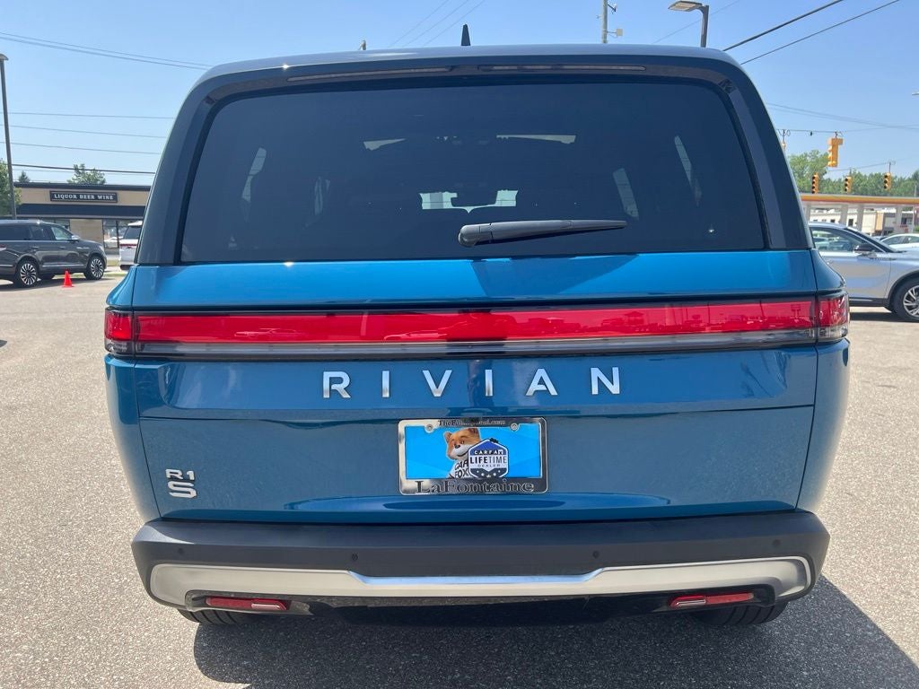 2025 Rivian R1S Adventure Dual Motor Standard Pack