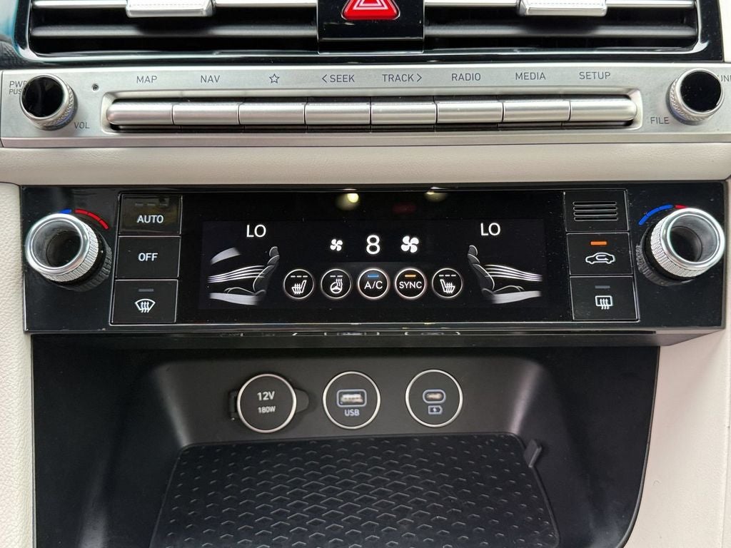 2024 Genesis G70 2.5T