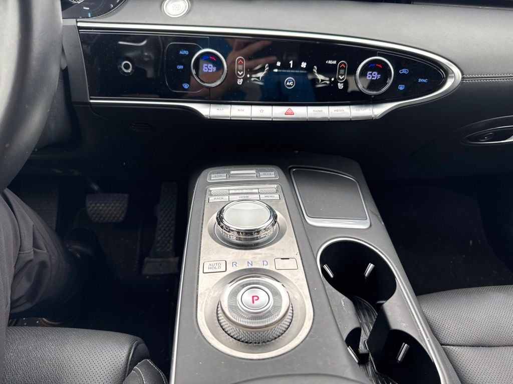 2025 Genesis GV70 2.5T