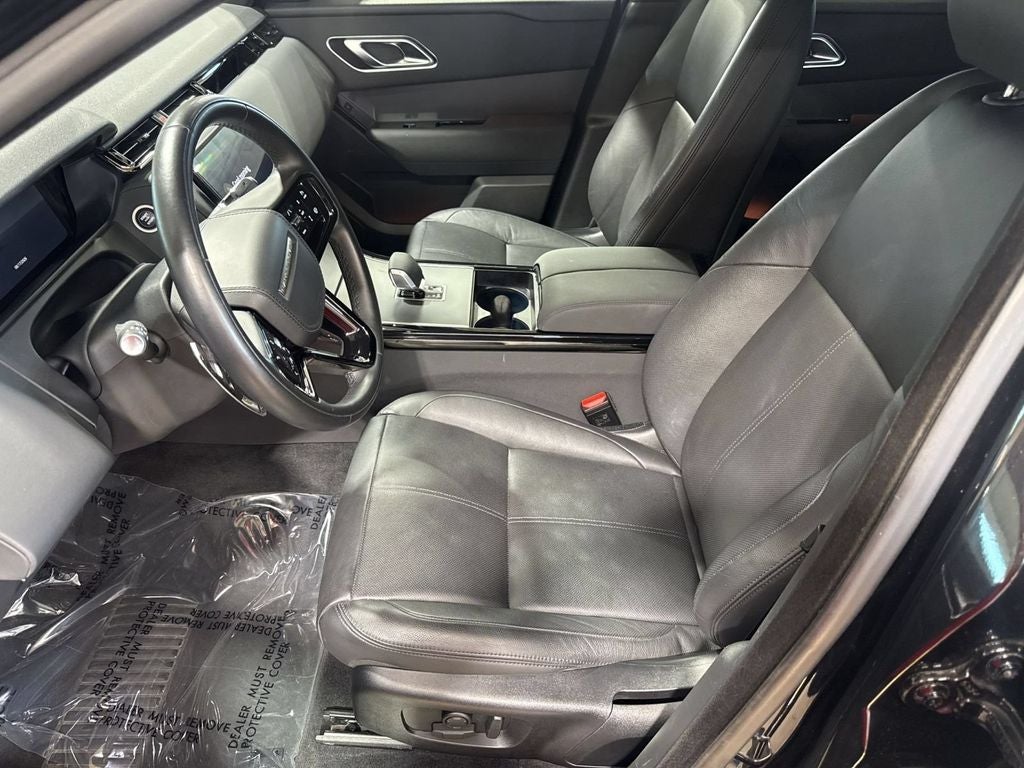 2025 Land Rover Range Rover Velar Dynamic SE
