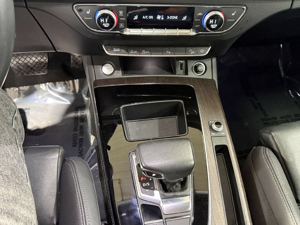2024 Audi Q5 45 S line Premium quattro