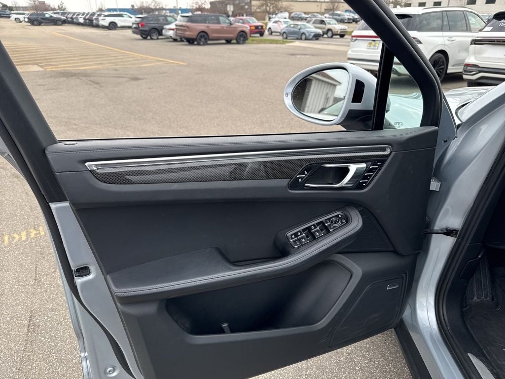 2016 Porsche Macan S