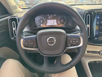 2019 Volvo XC40 R-Design