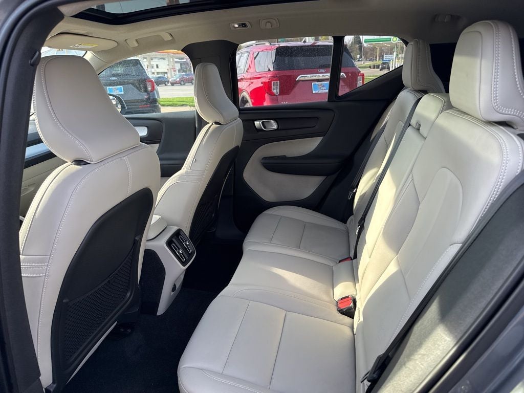 2019 Volvo XC40 R-Design