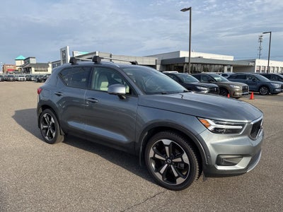 2019 Volvo XC40 R-Design