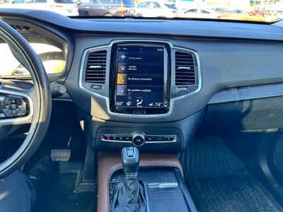 2020 Volvo XC90 T6 Momentum