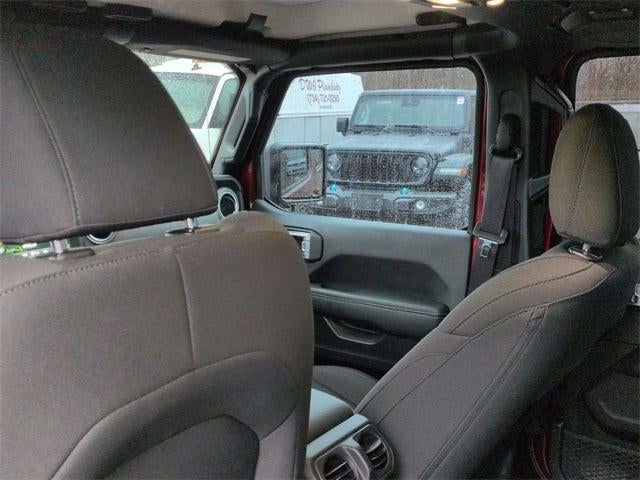 2022 Jeep Wrangler Unlimited Sahara 4x4