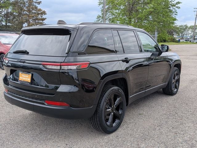 2023 Jeep Grand Cherokee Altitude 4x4
