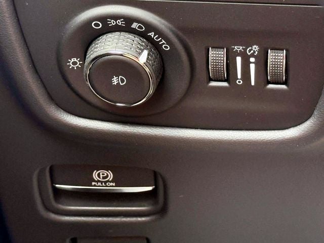 2025 Jeep Grand Cherokee Summit Reserve 4x4