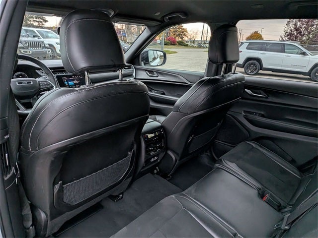 2024 Jeep Grand Cherokee L Altitude 4x4