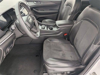 2024 Jeep Grand Cherokee L Altitude 4x4