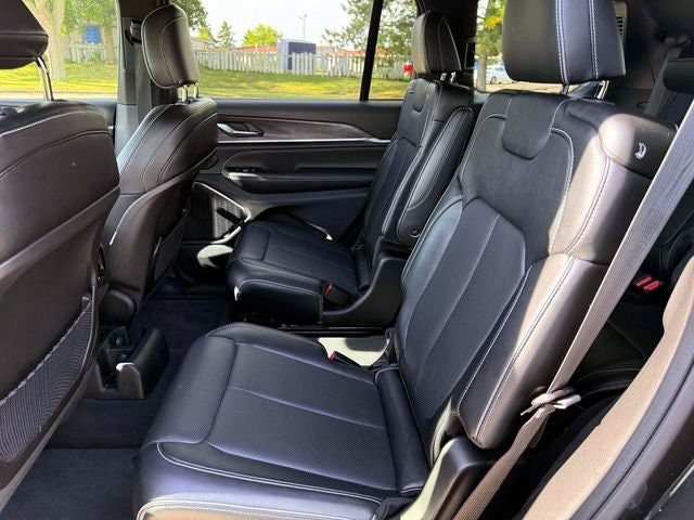 2023 Jeep Grand Cherokee L Overland 4x4