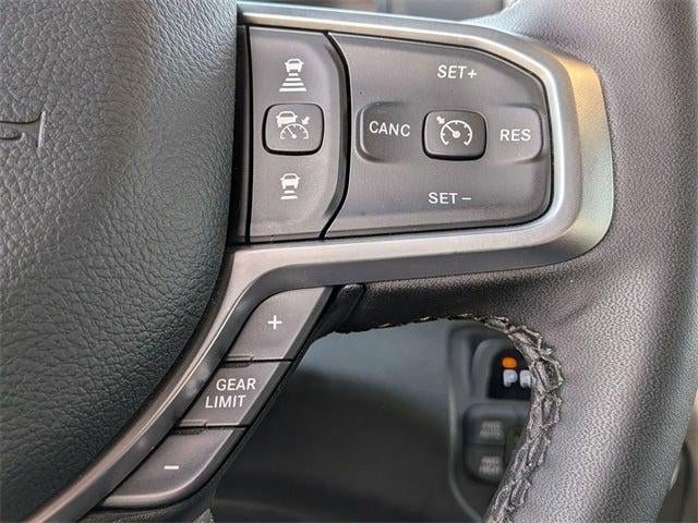 2025 RAM 1500 Big Horn Crew Cab 4x4 5'7' Box