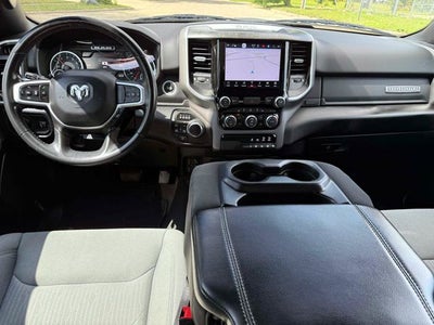 2022 RAM 1500 Big Horn Crew Cab 4x4 5'7' Box