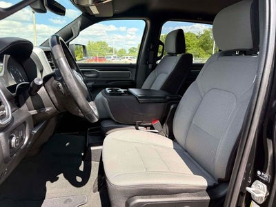 2022 RAM 1500 Big Horn Crew Cab 4x4 5'7' Box