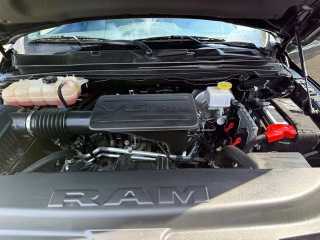 2022 RAM 1500 Big Horn Crew Cab 4x4 5'7' Box