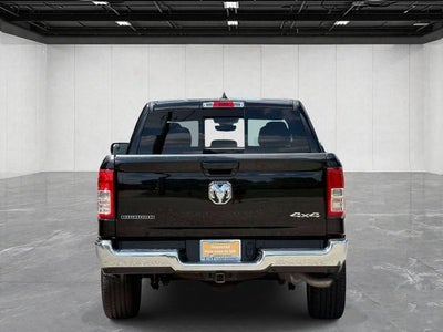 2022 RAM 1500 Big Horn Crew Cab 4x4 5'7' Box