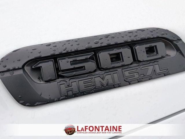 2020 RAM 1500 Big Horn Crew Cab 4x4 5'7' Box