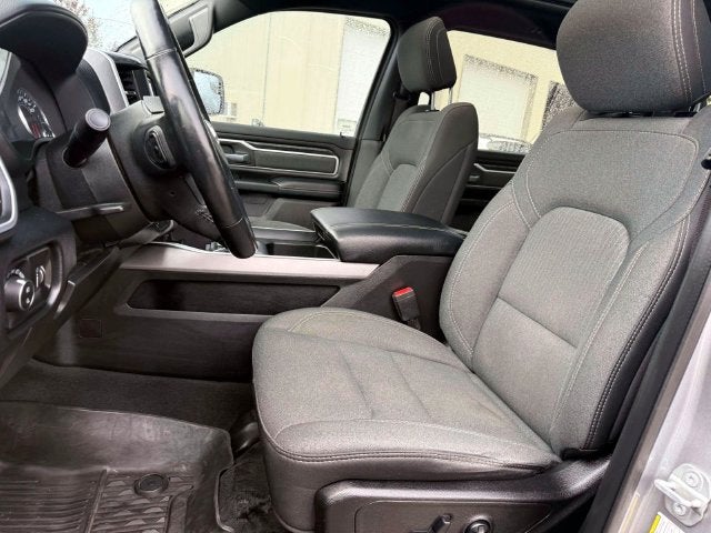 2020 RAM 1500 Big Horn Crew Cab 4x4 5'7' Box