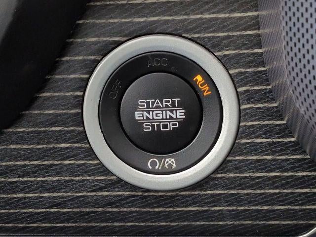 2021 RAM 1500 Limited Crew Cab 4x4 5'7' Box