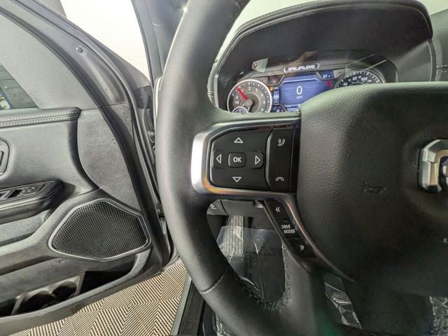 2026 RAM 1500 Laramie Crew Cab 4x4 5'7' Box