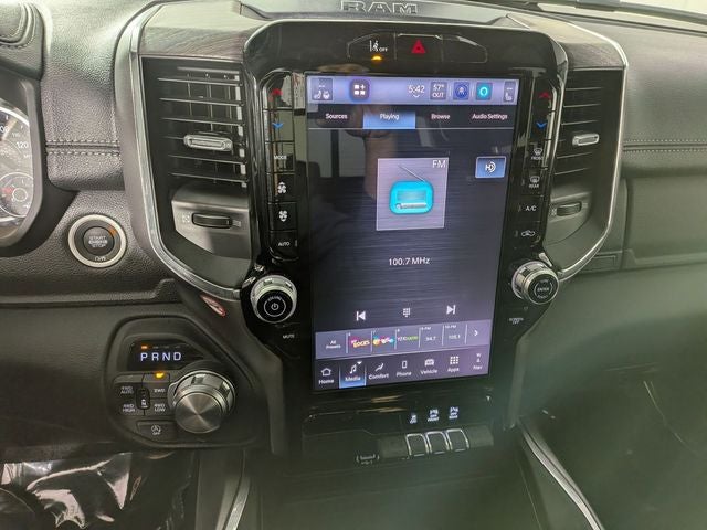 2026 RAM 1500 Laramie Crew Cab 4x4 5'7' Box