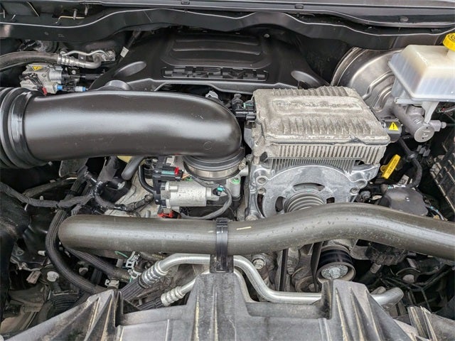 2024 RAM 1500 Laramie Crew Cab 4x4 5'7' Box