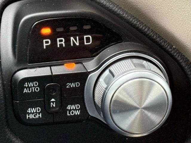 2019 RAM 1500 Laramie Crew Cab 4x4 5'7' Box