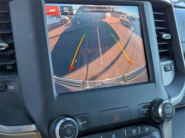 2022 RAM 1500 Laramie Crew Cab 4x4 5'7' Box