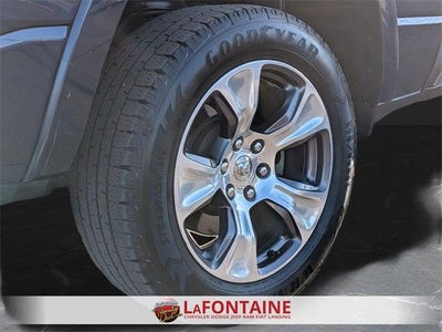 2022 RAM 1500 Laramie Crew Cab 4x4 5'7' Box