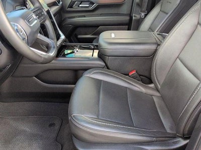 2025 GMC Yukon 4WD Denali