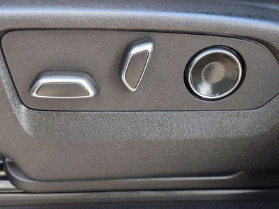 2025 GMC Yukon 4WD Denali