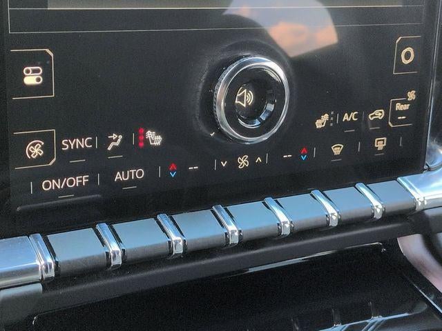 2025 GMC Yukon 4WD Denali