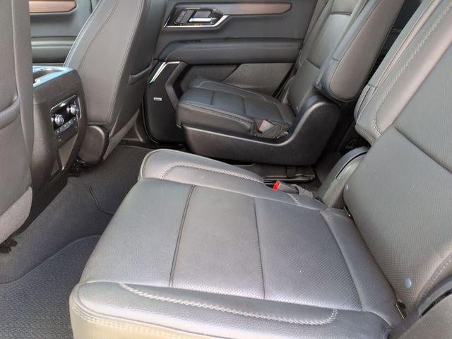 2025 GMC Yukon 4WD Denali