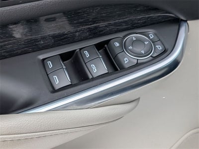 2022 Cadillac XT4 AWD Premium Luxury