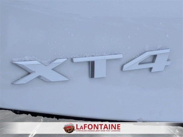 2022 Cadillac XT4 AWD Premium Luxury