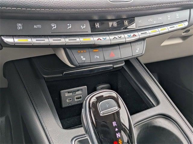 2022 Cadillac XT4 AWD Premium Luxury