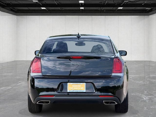 2023 Chrysler 300 Touring