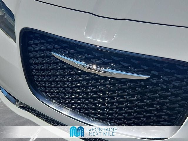2018 Chrysler 300 300S AWD