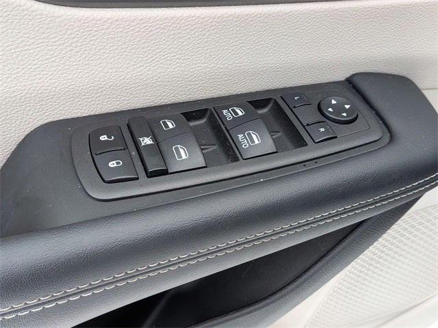 2023 Chrysler Pacifica Touring L AWD