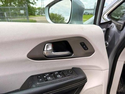 2021 Chrysler Pacifica Touring L AWD