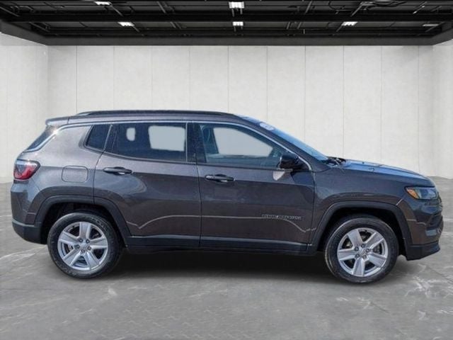 2022 Jeep Compass Latitude FWD