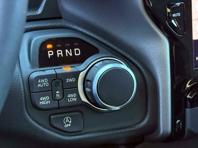 2026 RAM 1500 Big Horn Crew Cab 4x4 5'7' Box