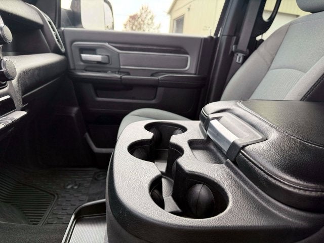 2022 RAM 2500 Big Horn Crew Cab 4x4 6'4' Box