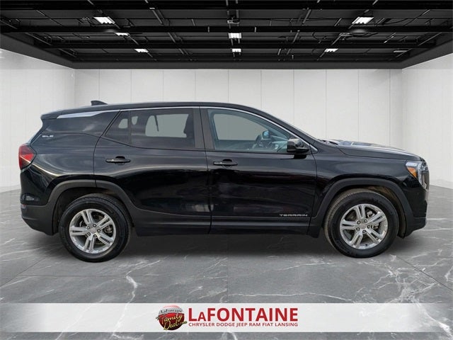 2024 GMC Terrain FWD SLE