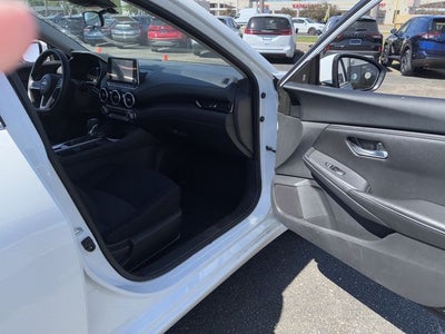 2024 Nissan Sentra SV Xtronic CVT