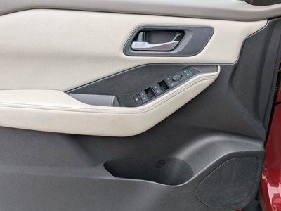 2025 Nissan Rogue SV FWD