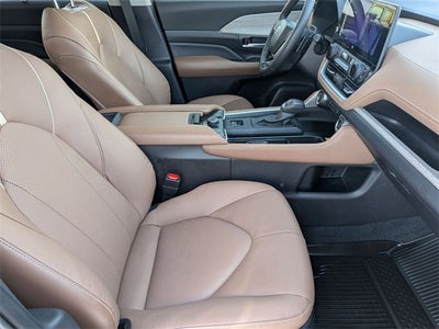 2025 Toyota Grand Highlander Platinum