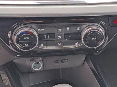 2025 Chevrolet Trax FWD LT